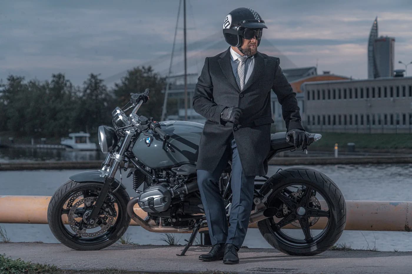 Vīriešu portretu fotosesija Rīgas studijā, 47. foto